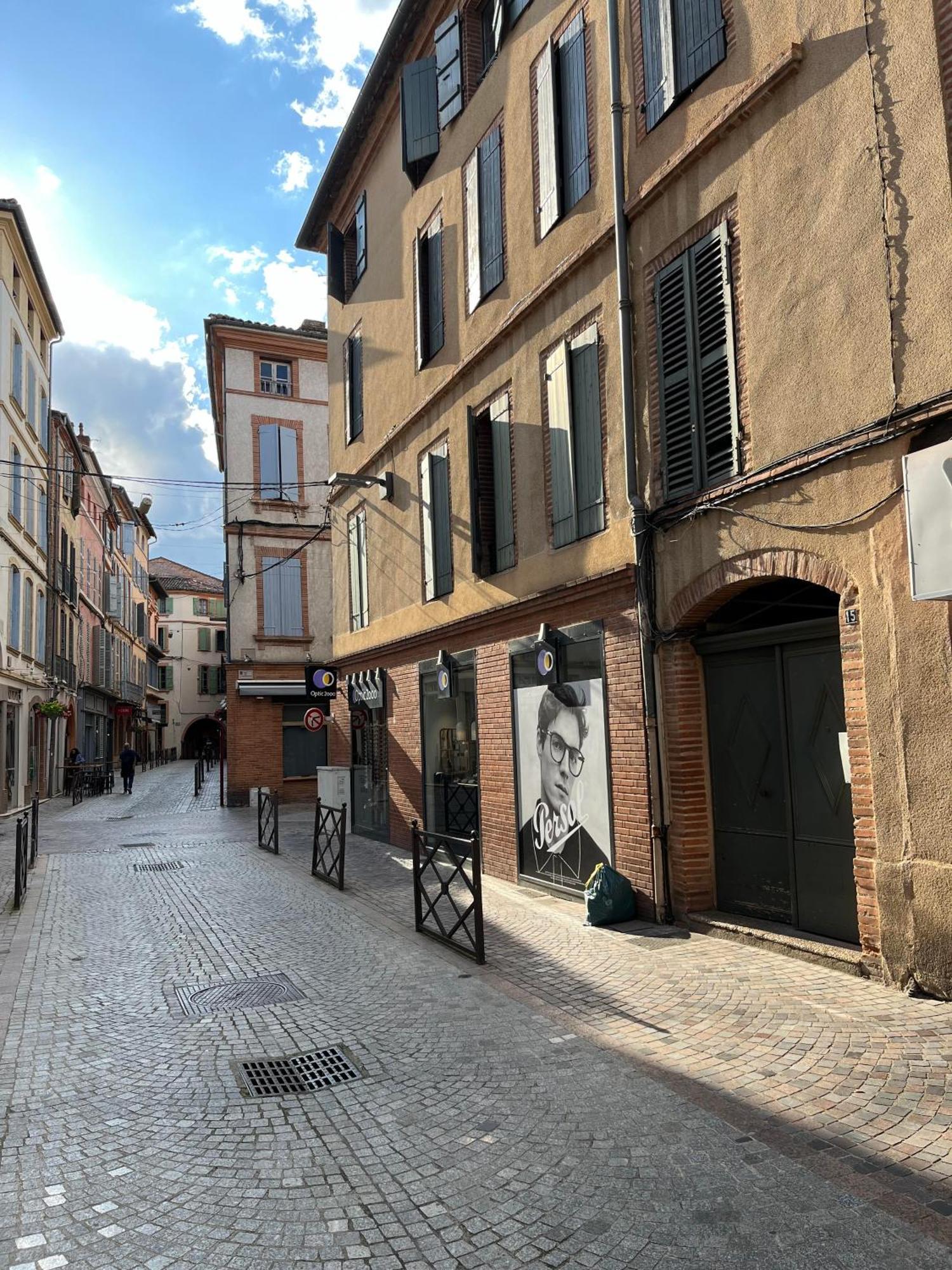 Appartamento Le Nid Douillet - Lit King Size Montauban Esterno foto