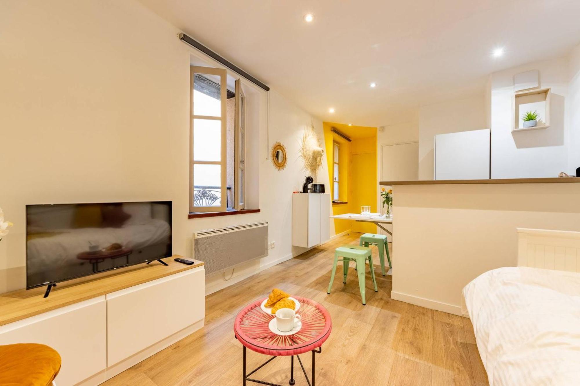 Appartamento Le Nid Douillet - Lit King Size Montauban Esterno foto